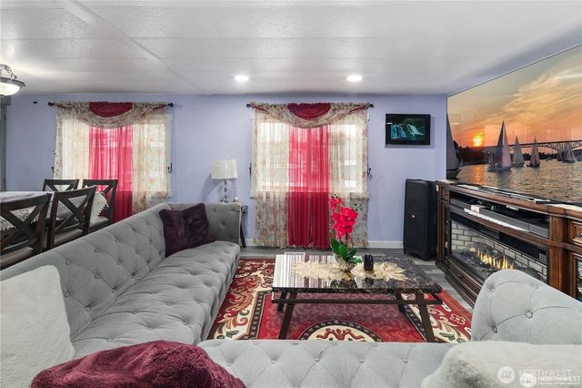 210 37th Street SE, Auburn, WA 98002