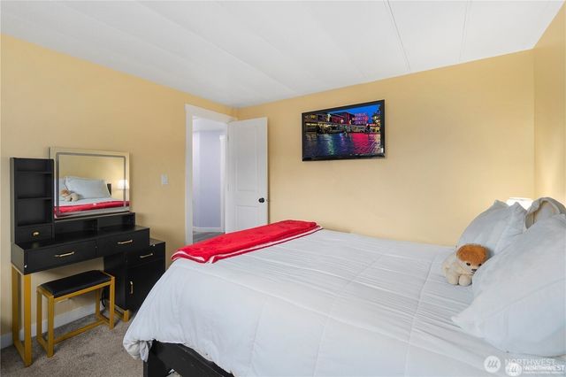 210 37th Street SE, Auburn, WA 98002