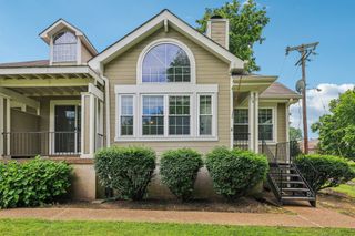129 Cherry Hill Dr Apt 18C, Hendersonville, TN 37075