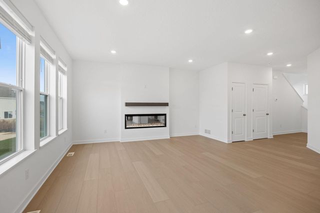 18331 Glancy Way, Lakeville, MN 55068