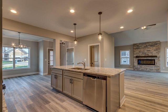 101 Rocky Creek Road, Georgetown, KY 40324