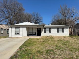4744 Salem Dr, Mesquite, TX 75150