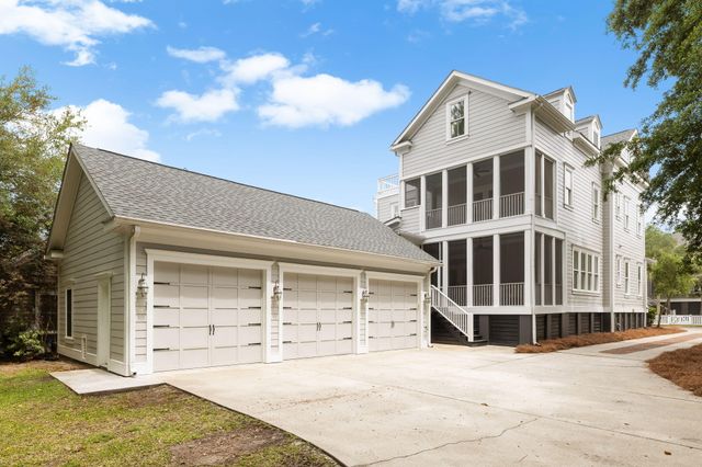 882 Tupelo Bay Drive, Mount Pleasant, SC 29464