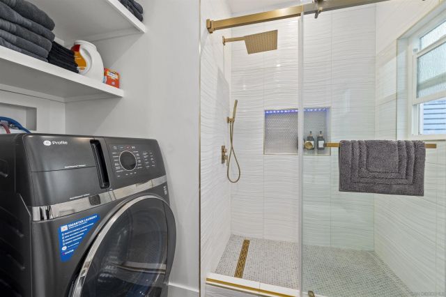 727 Ostend, San Diego, CA 92109