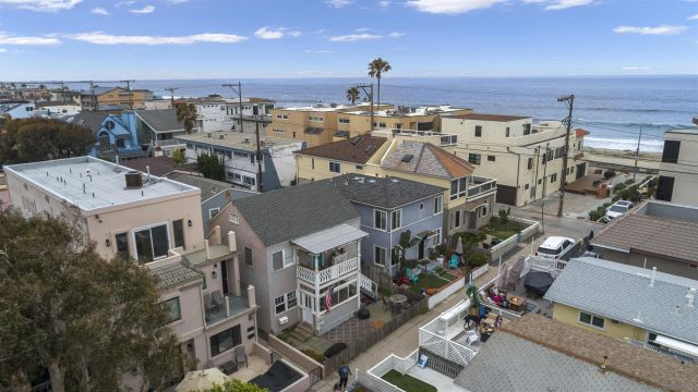 727 Ostend, San Diego, CA 92109