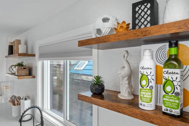 727 Ostend, San Diego, CA 92109