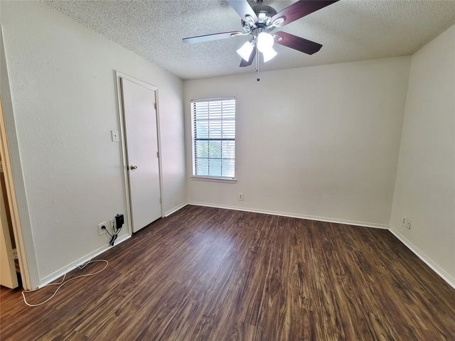 929 W Hickory Street A8, Denton, TX 76201