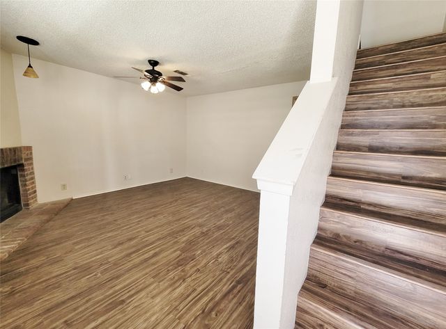 929 W Hickory Street A8, Denton, TX 76201