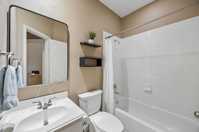 1940 Creekside Drive, Rockwall, TX 75087