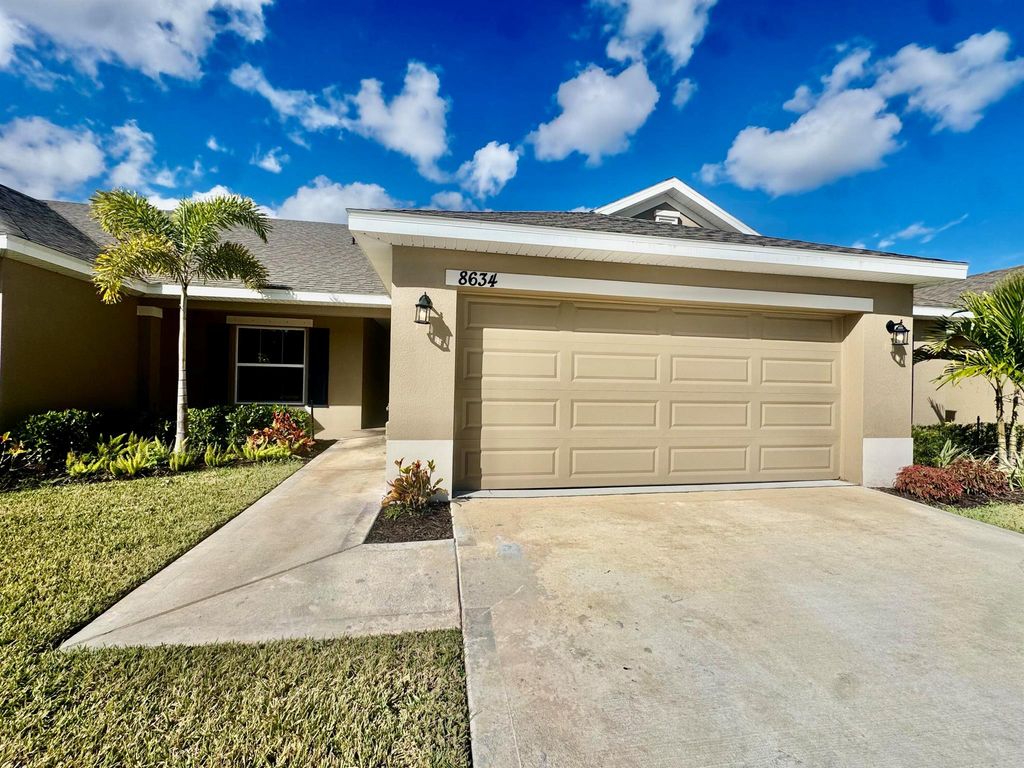 8634 Giovanni Avenue, Fort Pierce, FL 34951