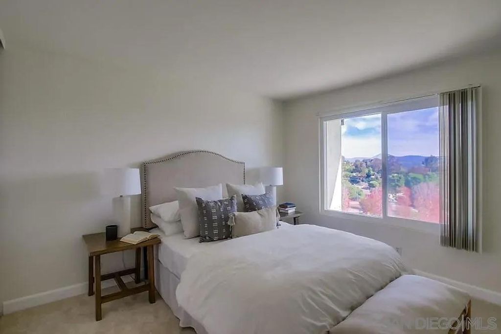 Image 17 of property listing at 1874 Forestdale, Encinitas, CA 92024