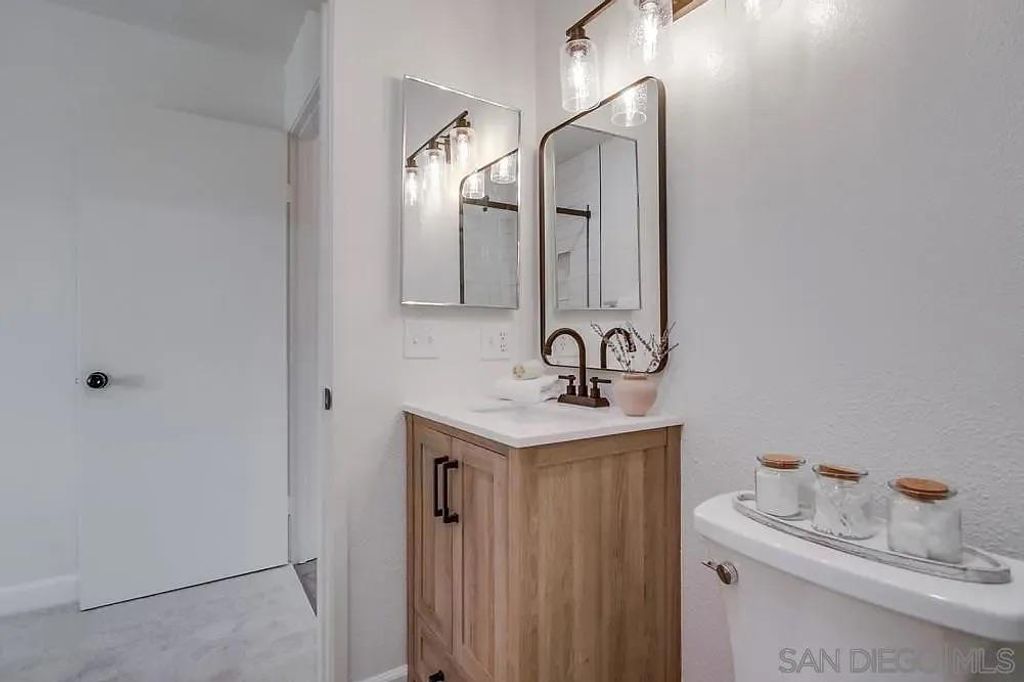 Image 20 of property listing at 1874 Forestdale, Encinitas, CA 92024