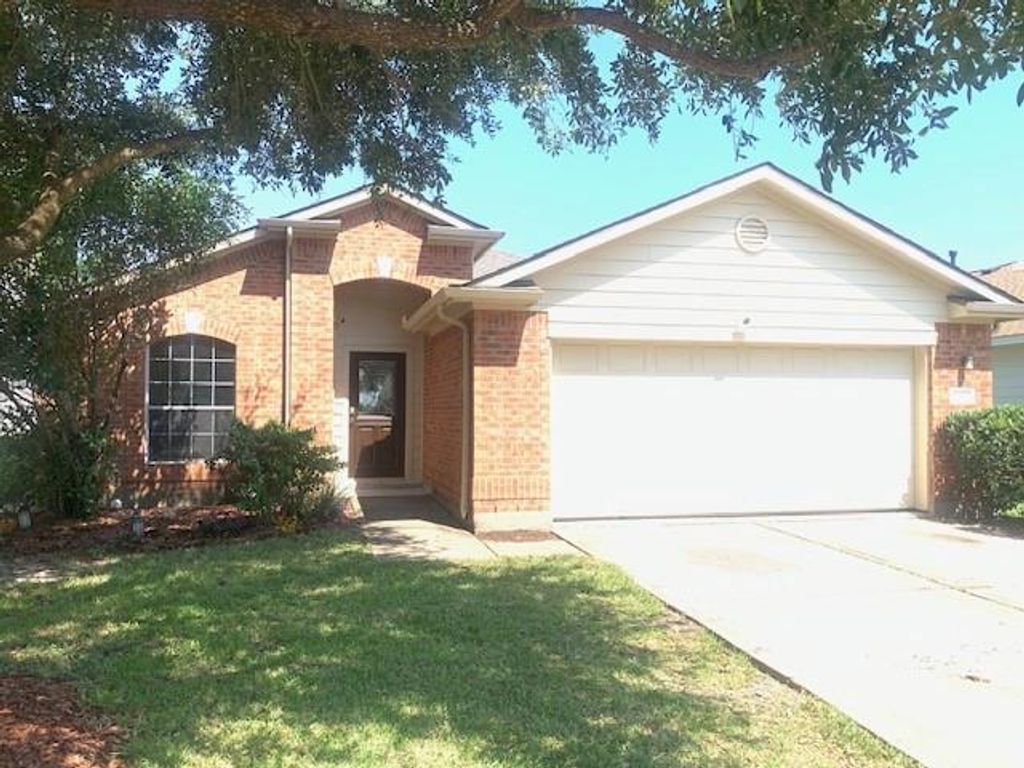 5811 Plantation Crest Drive, Katy, TX 77449