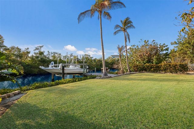 115 BURNS ROAD, Terra Ceia, FL 34250