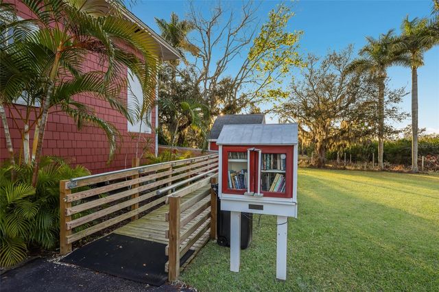 115 BURNS ROAD, Terra Ceia, FL 34250