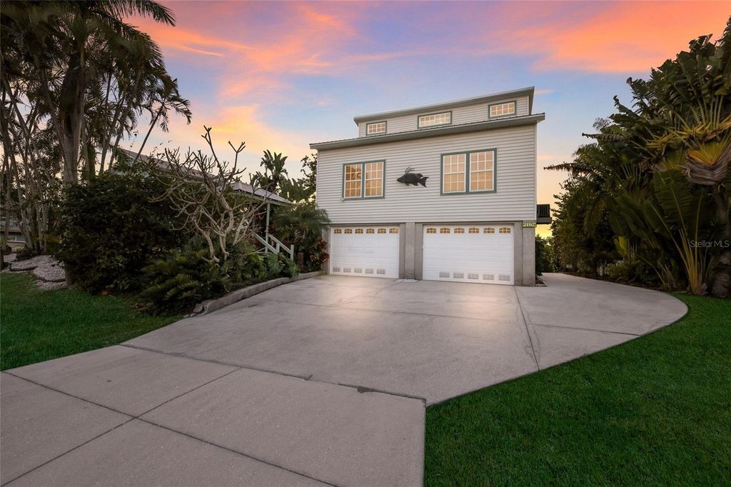 115 BURNS ROAD, Terra Ceia, FL 34250