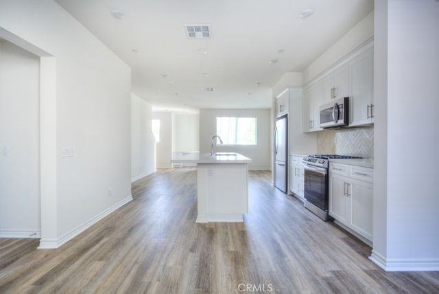 11454 Artesia, Artesia, CA 90701