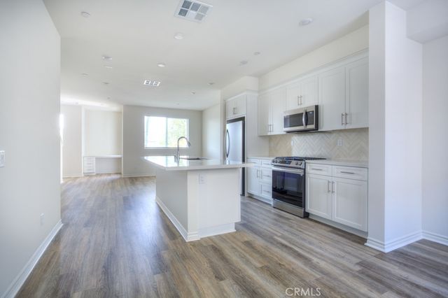 11454 Artesia, Artesia, CA 90701