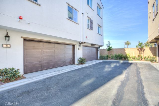 11454 Artesia, Artesia, CA 90701