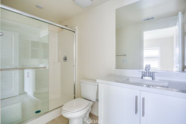 11454 Artesia, Artesia, CA 90701
