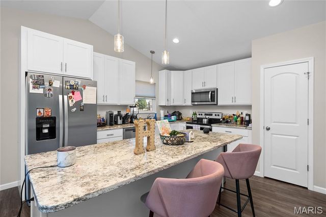 3422 Chippewa Drive, Belleville, IL 62221