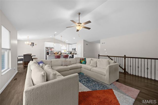 3422 Chippewa Drive, Belleville, IL 62221