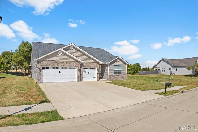 3422 Chippewa Drive, Belleville, IL 62221
