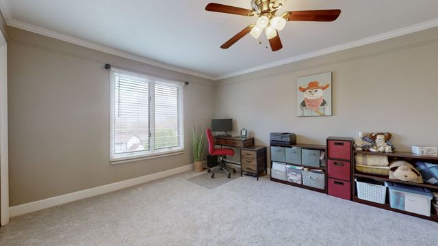 407 Country Club Ct, Clarksville, TN 37043