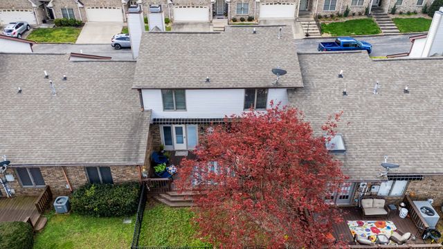 407 Country Club Ct, Clarksville, TN 37043