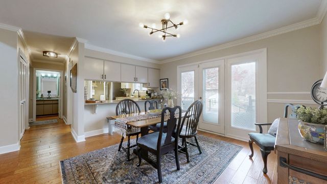 407 Country Club Ct, Clarksville, TN 37043