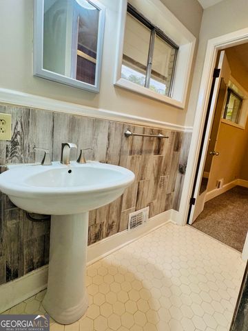 3785 Village Drive, Atlanta, GA 30331