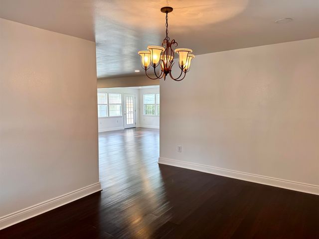 1025 Hickory St, Morgan City, LA 70380