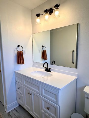 1025 Hickory St, Morgan City, LA 70380