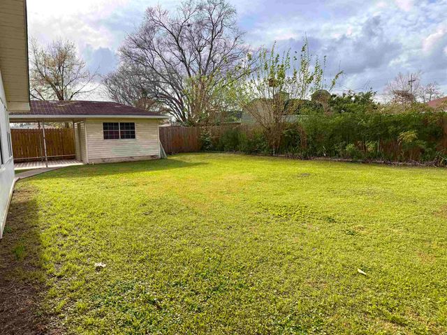 1025 Hickory St, Morgan City, LA 70380