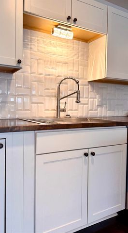 1025 Hickory St, Morgan City, LA 70380