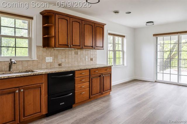21411 Pontiac Trail, South Lyon, MI 48178