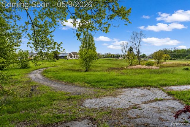 21411 Pontiac Trail, South Lyon, MI 48178