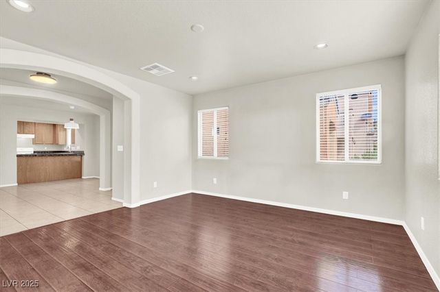 6909 Graceful Cloud Avenue, Henderson, NV 89011