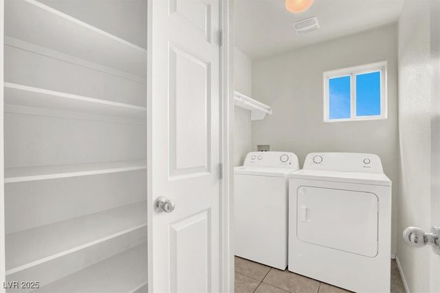 6909 Graceful Cloud Avenue, Henderson, NV 89011