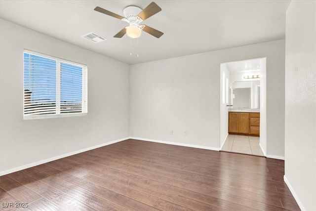 6909 Graceful Cloud Avenue, Henderson, NV 89011