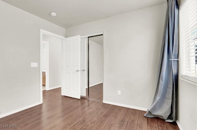 6909 Graceful Cloud Avenue, Henderson, NV 89011