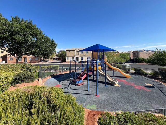 6909 Graceful Cloud Avenue, Henderson, NV 89011