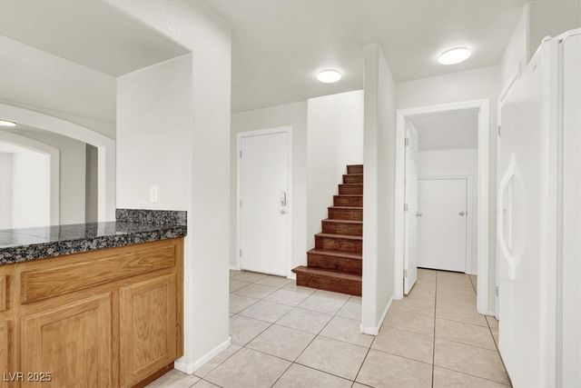 6909 Graceful Cloud Avenue, Henderson, NV 89011