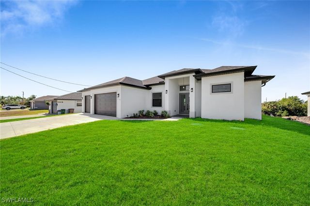 318 NW 9th ST, Cape Coral, FL 33993