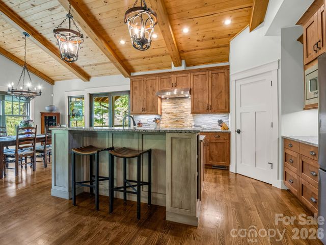 16 Panther Gap Road, Black Mountain, NC 28711