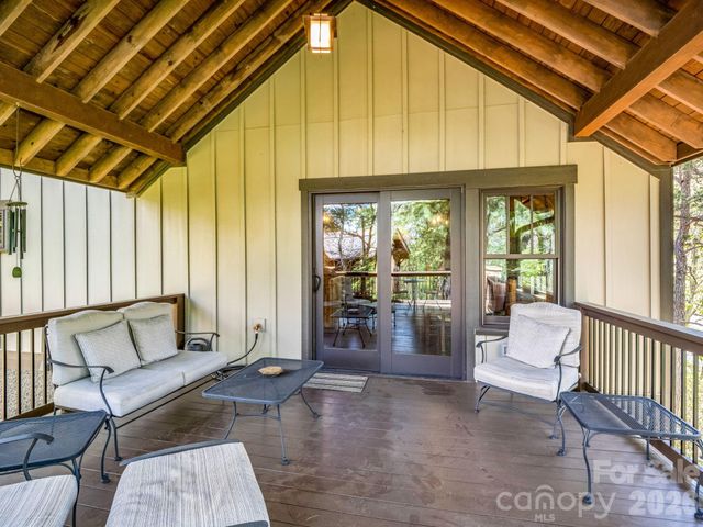 16 Panther Gap Road, Black Mountain, NC 28711