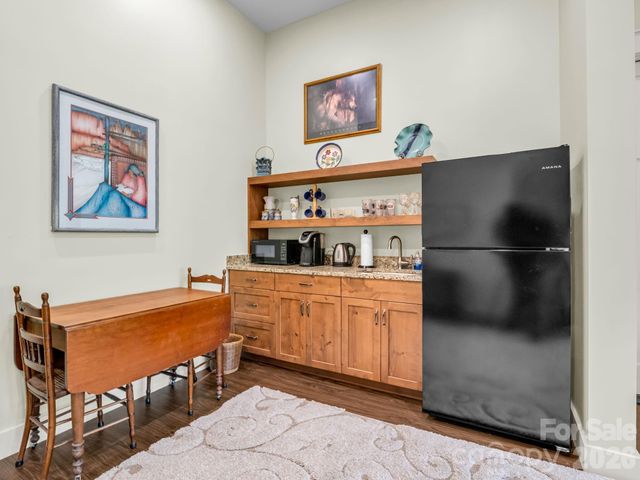 16 Panther Gap Road, Black Mountain, NC 28711