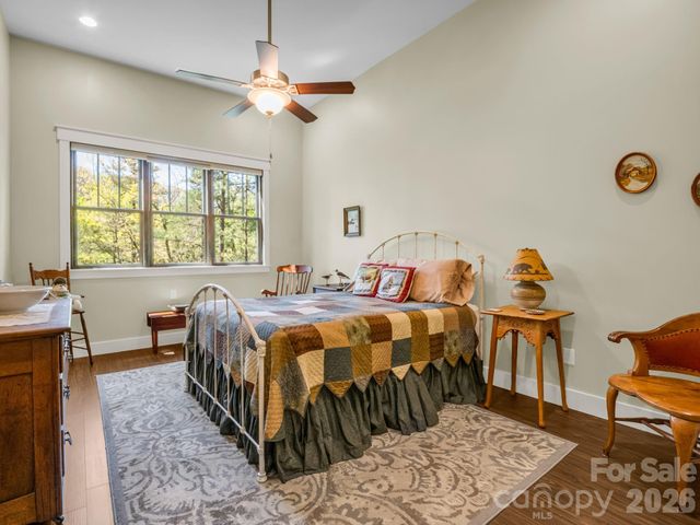 16 Panther Gap Road, Black Mountain, NC 28711