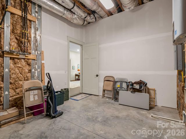 16 Panther Gap Road, Black Mountain, NC 28711