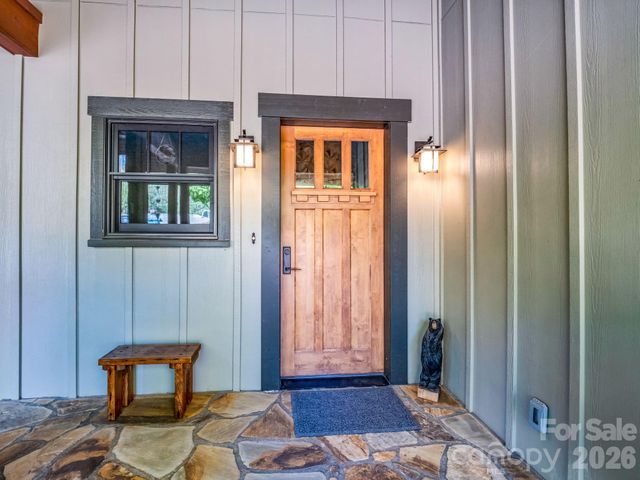 16 Panther Gap Road, Black Mountain, NC 28711